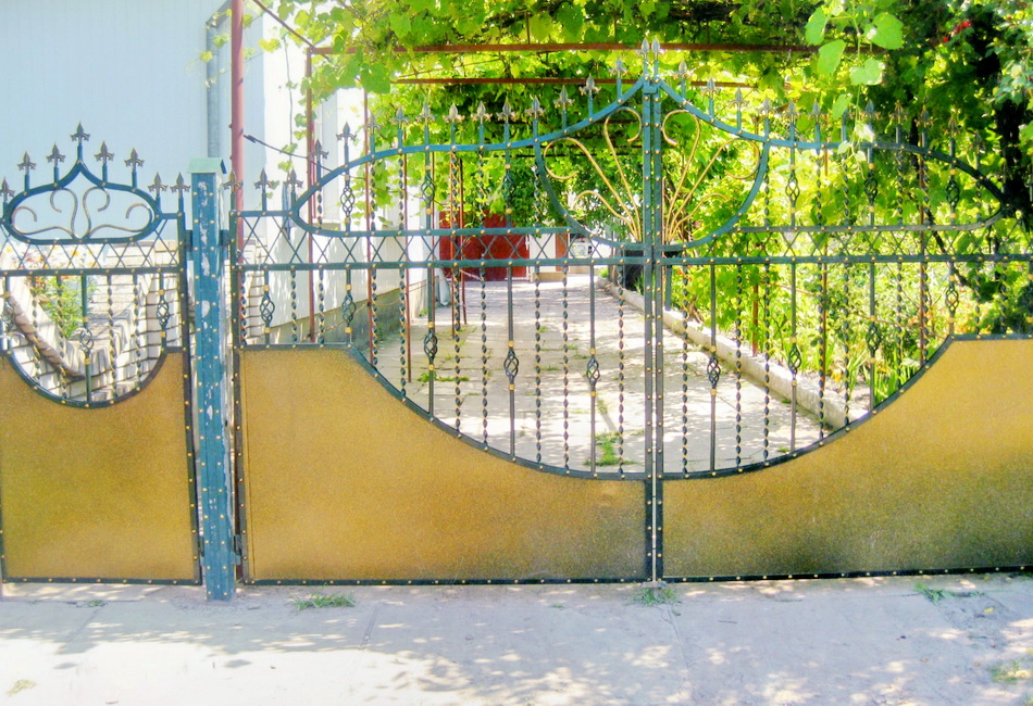Кованые ворота Ямполь