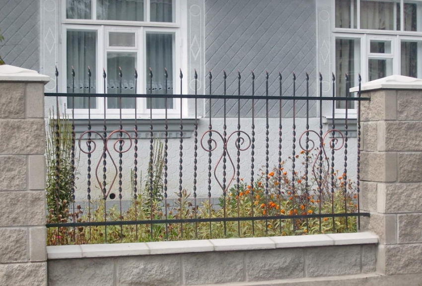 Виготовлення кованих парканів - марка виробу Гопак